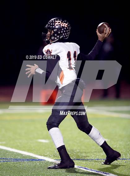 Thumbnail 1 in De La Salle vs. Pittsburg (CIF NCS D1 Final) photogallery.