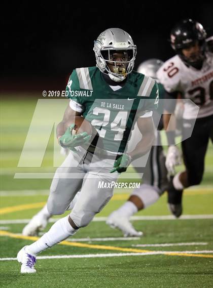 Thumbnail 3 in De La Salle vs. Pittsburg (CIF NCS D1 Final) photogallery.