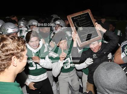 Thumbnail 2 in De La Salle vs. Pittsburg (CIF NCS D1 Final) photogallery.