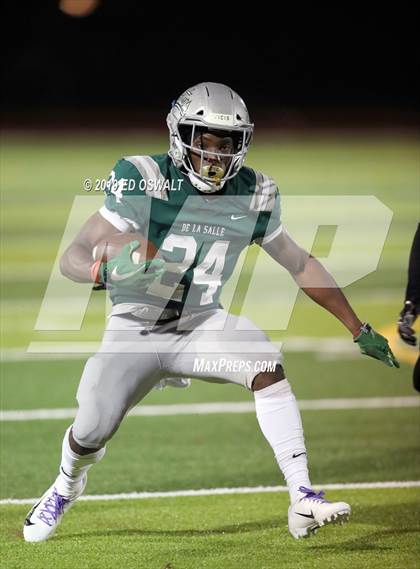 Thumbnail 3 in De La Salle vs. Pittsburg (CIF NCS D1 Final) photogallery.