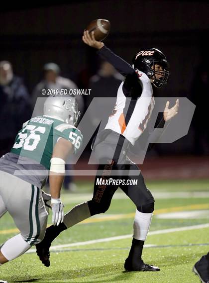 Thumbnail 2 in De La Salle vs. Pittsburg (CIF NCS D1 Final) photogallery.