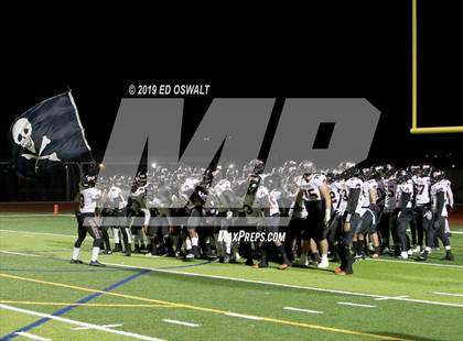 Thumbnail 2 in De La Salle vs. Pittsburg (CIF NCS D1 Final) photogallery.