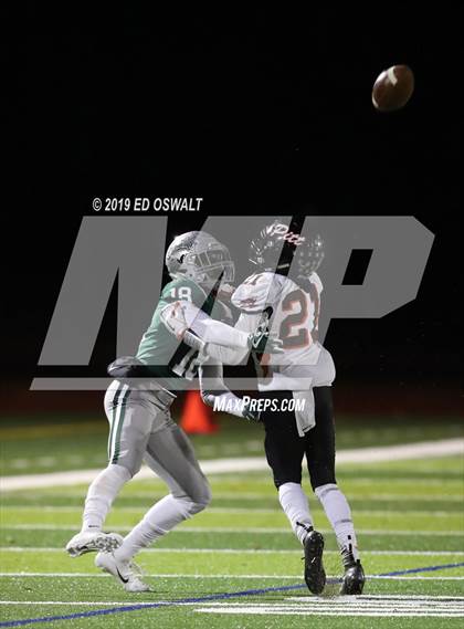 Thumbnail 1 in De La Salle vs. Pittsburg (CIF NCS D1 Final) photogallery.