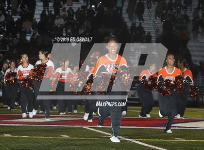 Thumbnail 1 in De La Salle vs. Pittsburg (CIF NCS D1 Final) photogallery.