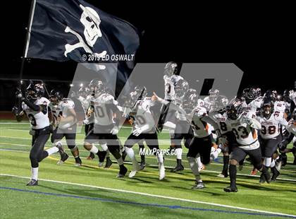 Thumbnail 1 in De La Salle vs. Pittsburg (CIF NCS D1 Final) photogallery.