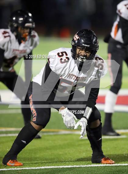 Thumbnail 1 in De La Salle vs. Pittsburg (CIF NCS D1 Final) photogallery.