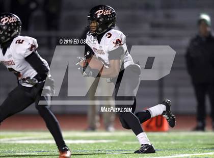 Thumbnail 3 in De La Salle vs. Pittsburg (CIF NCS D1 Final) photogallery.