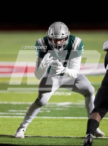 Thumbnail 3 in De La Salle vs. Pittsburg (CIF NCS D1 Final) photogallery.