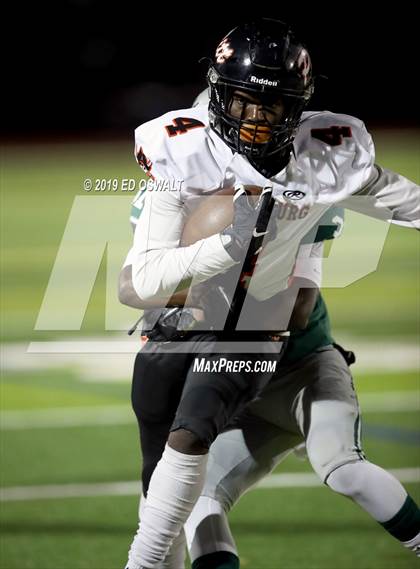 Thumbnail 2 in De La Salle vs. Pittsburg (CIF NCS D1 Final) photogallery.