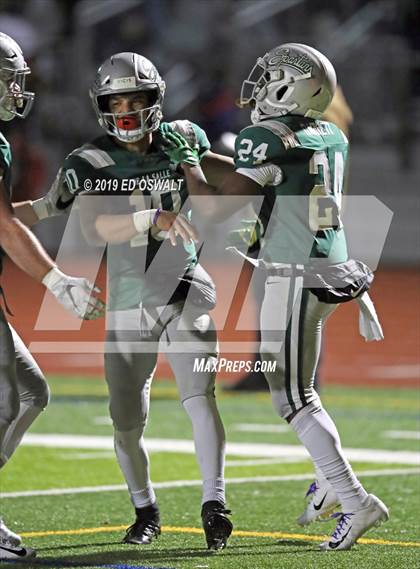 Thumbnail 1 in De La Salle vs. Pittsburg (CIF NCS D1 Final) photogallery.