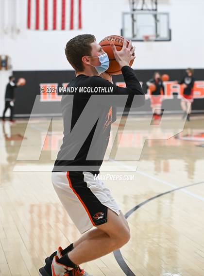 Thumbnail 3 in Greenview @ Illini Bluffs photogallery.