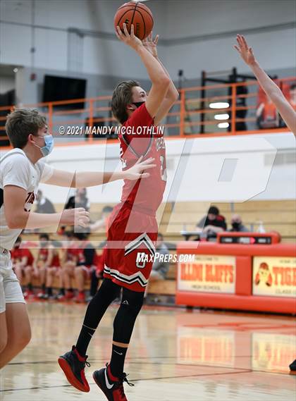 Thumbnail 3 in Greenview @ Illini Bluffs photogallery.