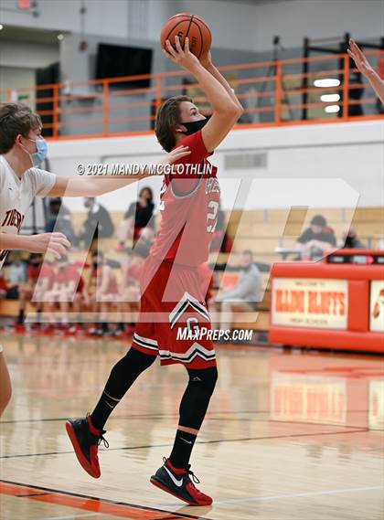 Thumbnail 2 in Greenview @ Illini Bluffs photogallery.