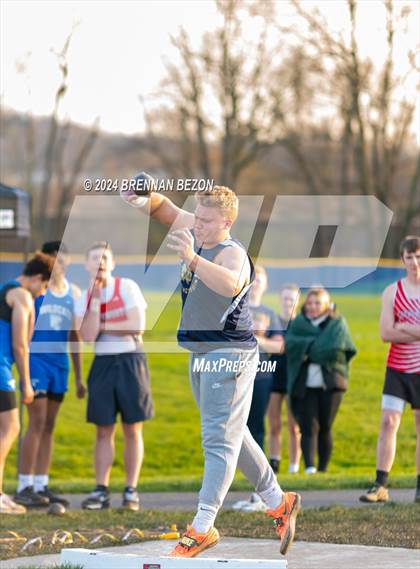 Thumbnail 1 in Attica League Meet photogallery.