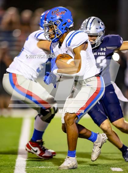 Thumbnail 3 in College Park vs Oak Ridge photogallery.