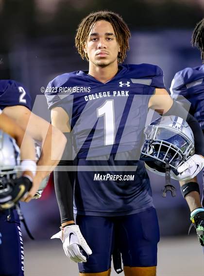 Thumbnail 3 in College Park vs Oak Ridge photogallery.
