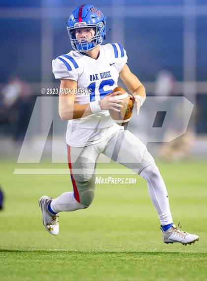 Thumbnail 2 in College Park vs Oak Ridge photogallery.