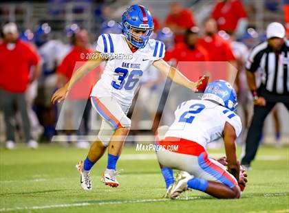 Thumbnail 2 in College Park vs Oak Ridge photogallery.