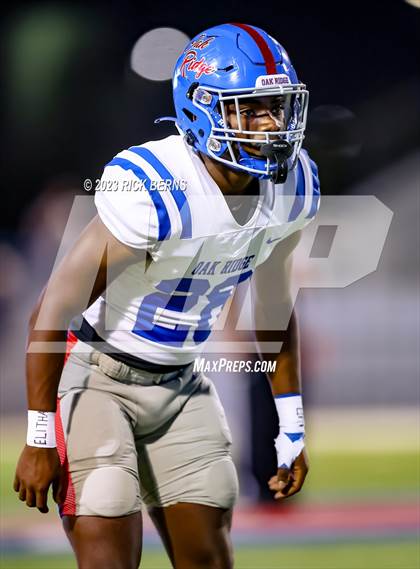 Thumbnail 1 in College Park vs Oak Ridge photogallery.