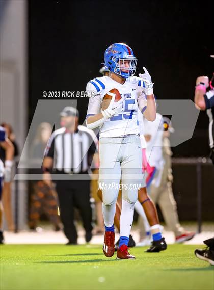 Thumbnail 1 in College Park vs Oak Ridge photogallery.