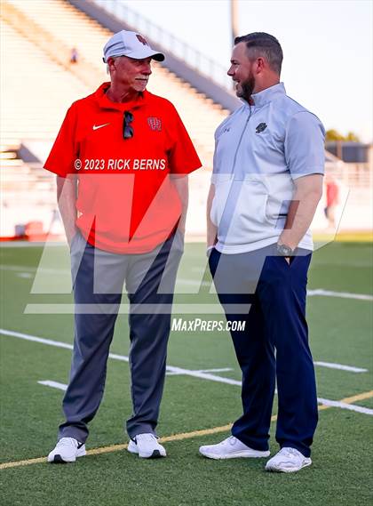 Thumbnail 1 in College Park vs Oak Ridge photogallery.