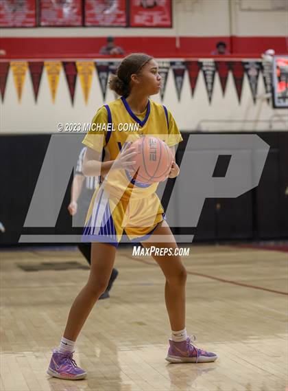 Thumbnail 3 in Pinole Valley @ Salesian College Preparatory photogallery.