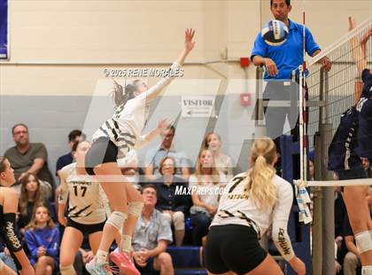 Thumbnail 3 in Newbury Park vs Flintridge Prep (CIFSS D3 Rnd 1 Playoff) photogallery.
