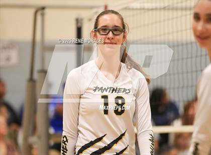Thumbnail 1 in Newbury Park vs Flintridge Prep (CIFSS D3 Rnd 1 Playoff) photogallery.