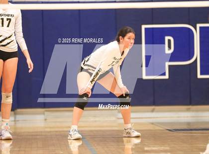 Thumbnail 2 in Newbury Park vs Flintridge Prep (CIFSS D3 Rnd 1 Playoff) photogallery.