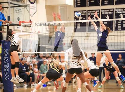 Thumbnail 2 in Newbury Park vs Flintridge Prep (CIFSS D3 Rnd 1 Playoff) photogallery.