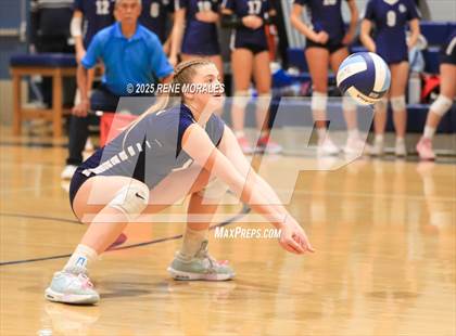 Thumbnail 2 in Newbury Park vs Flintridge Prep (CIFSS D3 Rnd 1 Playoff) photogallery.