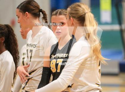 Thumbnail 3 in Newbury Park vs Flintridge Prep (CIFSS D3 Rnd 1 Playoff) photogallery.