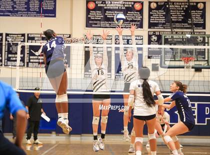 Thumbnail 2 in Newbury Park vs Flintridge Prep (CIFSS D3 Rnd 1 Playoff) photogallery.