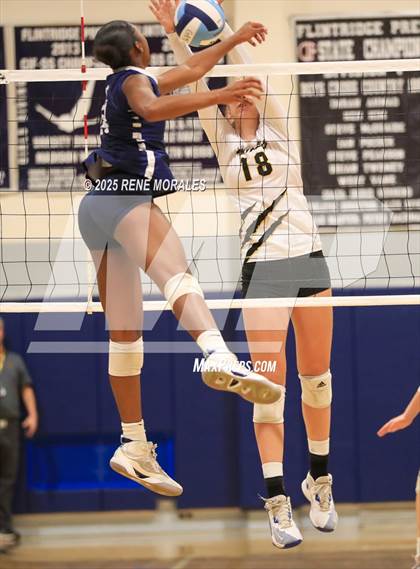 Thumbnail 3 in Newbury Park vs Flintridge Prep (CIFSS D3 Rnd 1 Playoff) photogallery.