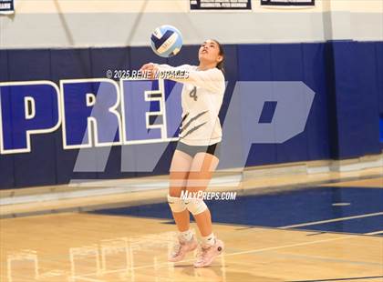 Thumbnail 2 in Newbury Park vs Flintridge Prep (CIFSS D3 Rnd 1 Playoff) photogallery.
