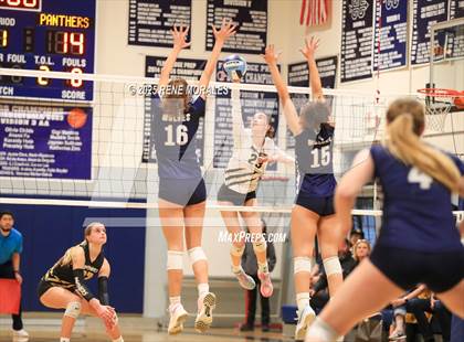 Thumbnail 3 in Newbury Park vs Flintridge Prep (CIFSS D3 Rnd 1 Playoff) photogallery.