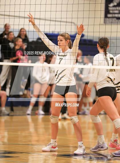 Thumbnail 2 in Newbury Park vs Flintridge Prep (CIFSS D3 Rnd 1 Playoff) photogallery.