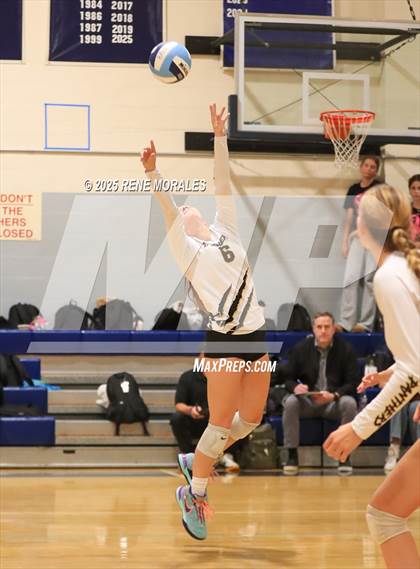 Thumbnail 2 in Newbury Park vs Flintridge Prep (CIFSS D3 Rnd 1 Playoff) photogallery.