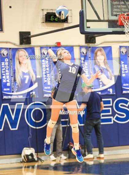 Thumbnail 3 in Newbury Park vs Flintridge Prep (CIFSS D3 Rnd 1 Playoff) photogallery.