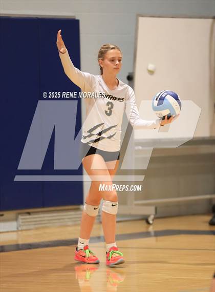Thumbnail 1 in Newbury Park vs Flintridge Prep (CIFSS D3 Rnd 1 Playoff) photogallery.