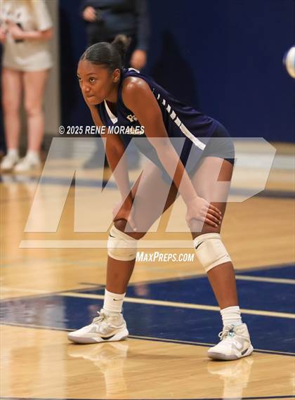 Thumbnail 1 in Newbury Park vs Flintridge Prep (CIFSS D3 Rnd 1 Playoff) photogallery.
