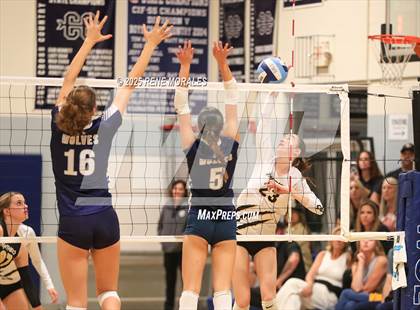 Thumbnail 1 in Newbury Park vs Flintridge Prep (CIFSS D3 Rnd 1 Playoff) photogallery.