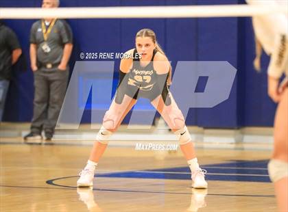 Thumbnail 3 in Newbury Park vs Flintridge Prep (CIFSS D3 Rnd 1 Playoff) photogallery.