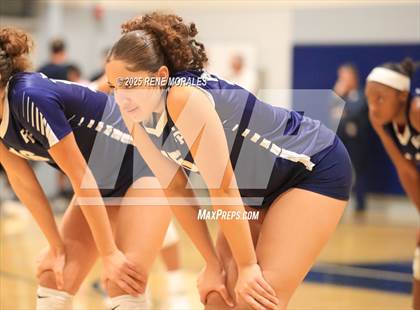 Thumbnail 3 in Newbury Park vs Flintridge Prep (CIFSS D3 Rnd 1 Playoff) photogallery.