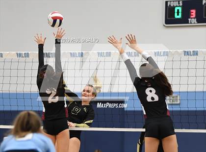Thumbnail 2 in Rocky Mountain vs. Rock Canyon (CHSAA 5A Region 4) photogallery.