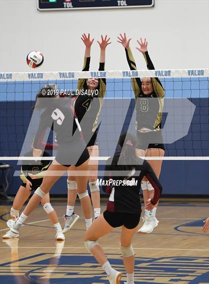 Thumbnail 2 in Rocky Mountain vs. Rock Canyon (CHSAA 5A Region 4) photogallery.