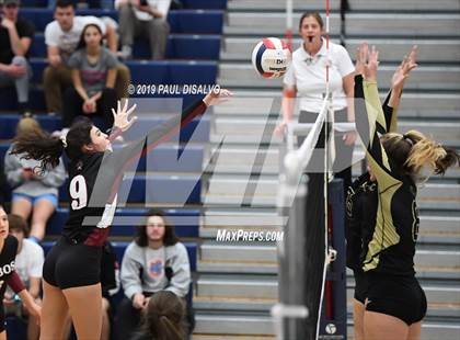Thumbnail 3 in Rocky Mountain vs. Rock Canyon (CHSAA 5A Region 4) photogallery.