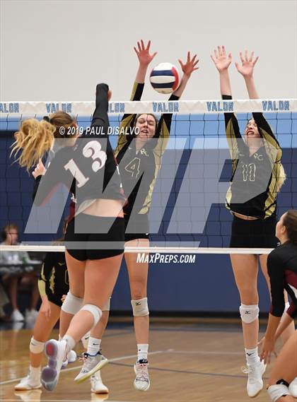Thumbnail 3 in Rocky Mountain vs. Rock Canyon (CHSAA 5A Region 4) photogallery.