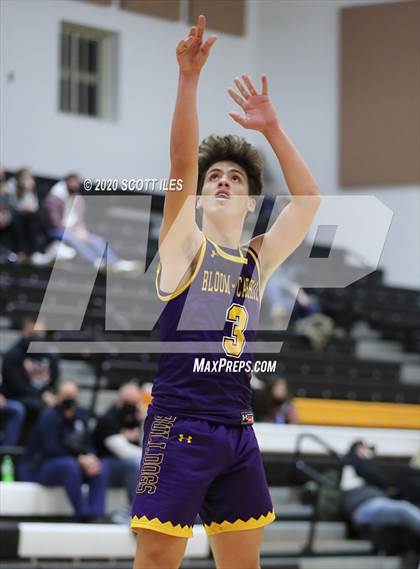 Thumbnail 3 in  Bloom-Carroll vs. Amanda-Clearcreek photogallery.