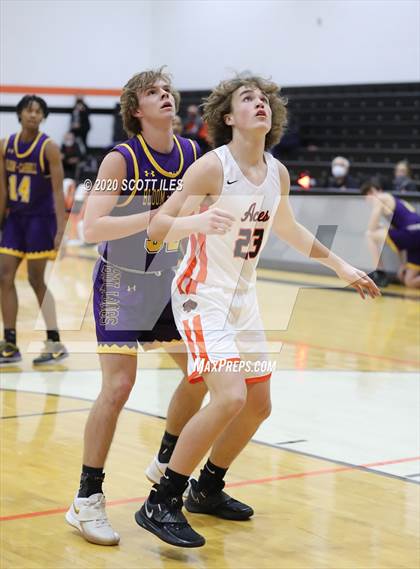 Thumbnail 1 in  Bloom-Carroll vs. Amanda-Clearcreek photogallery.